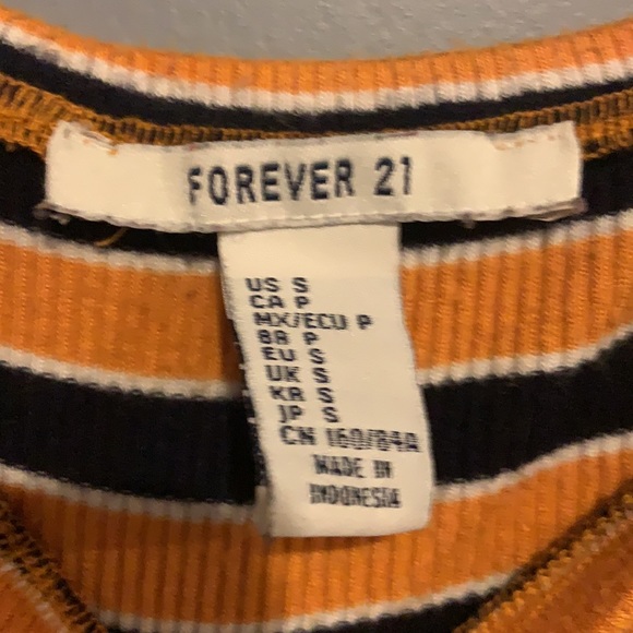 forever 21 crop top - Picture 2 of 2